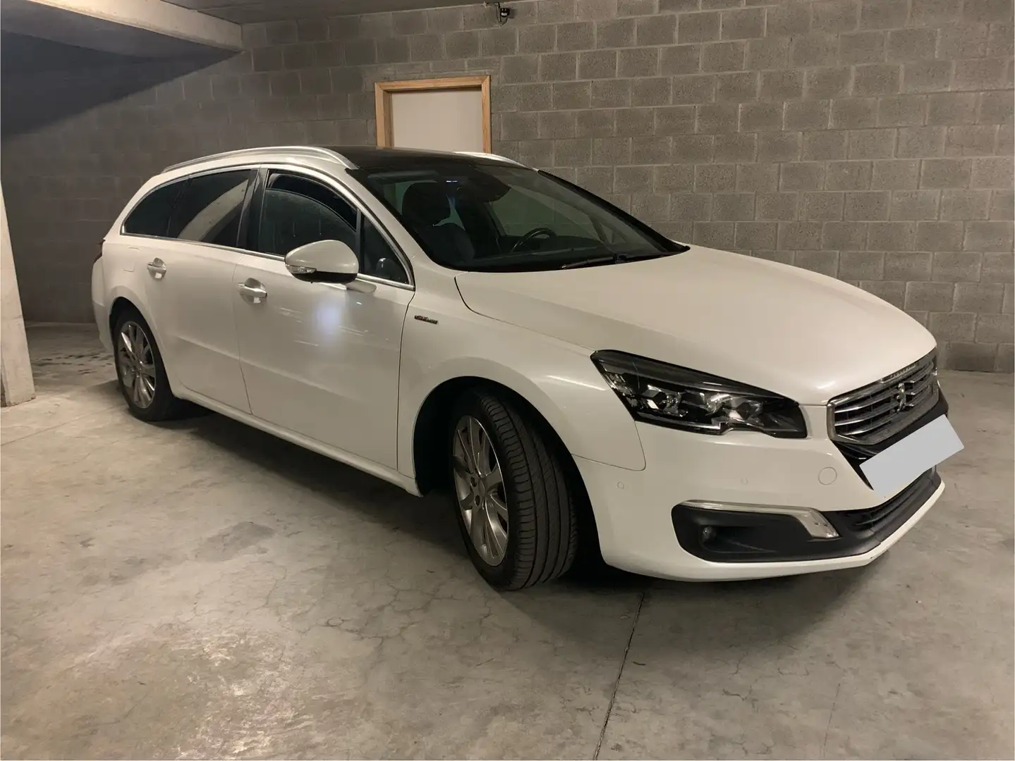 Peugeot 508 508 SW 1.6 e-HDi GT Line S Bílá - 2