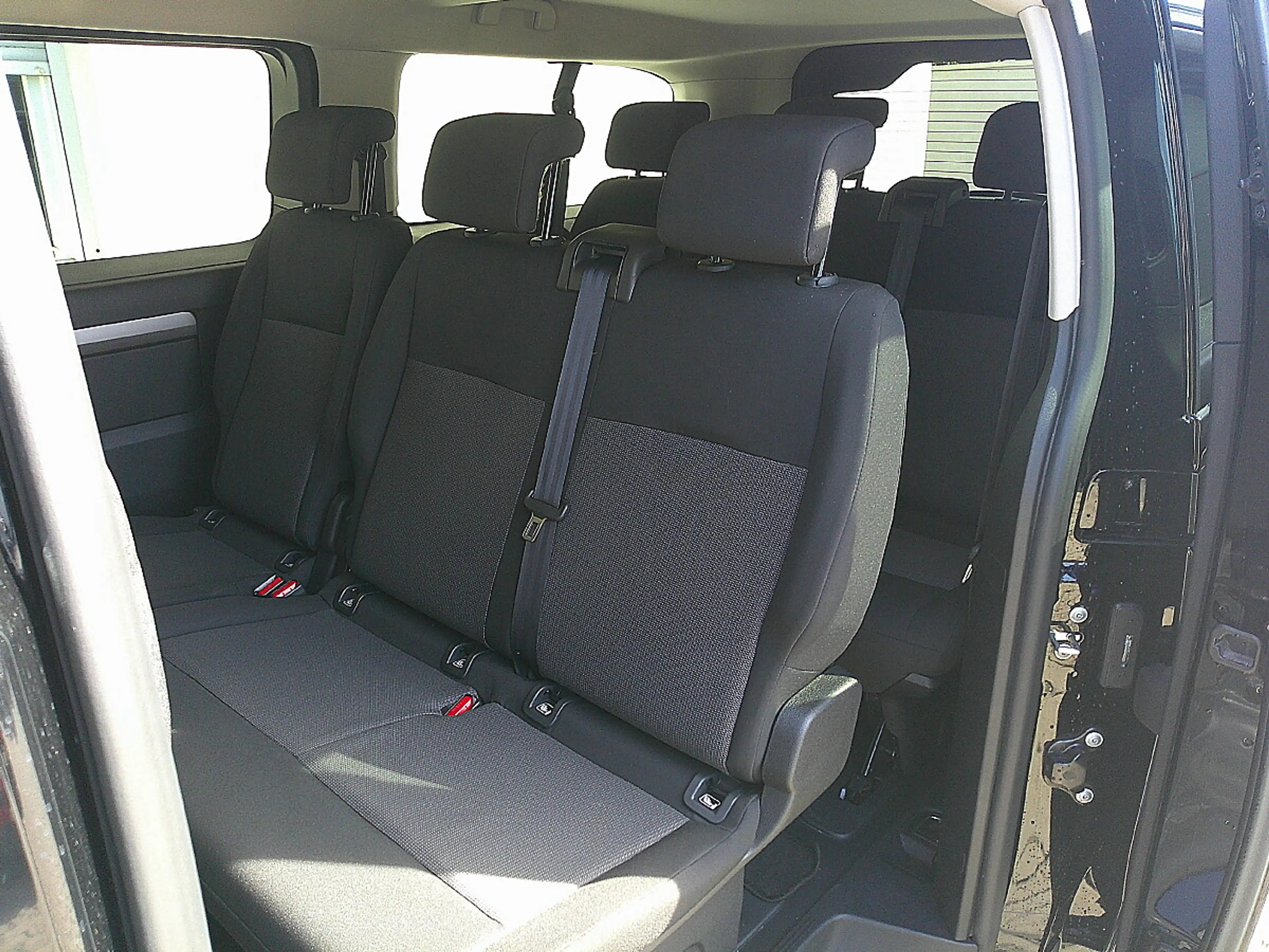 Toyota Proace Verso 2,0 D-4D 145 L2 9-Sitz. Shuttle — photo 11