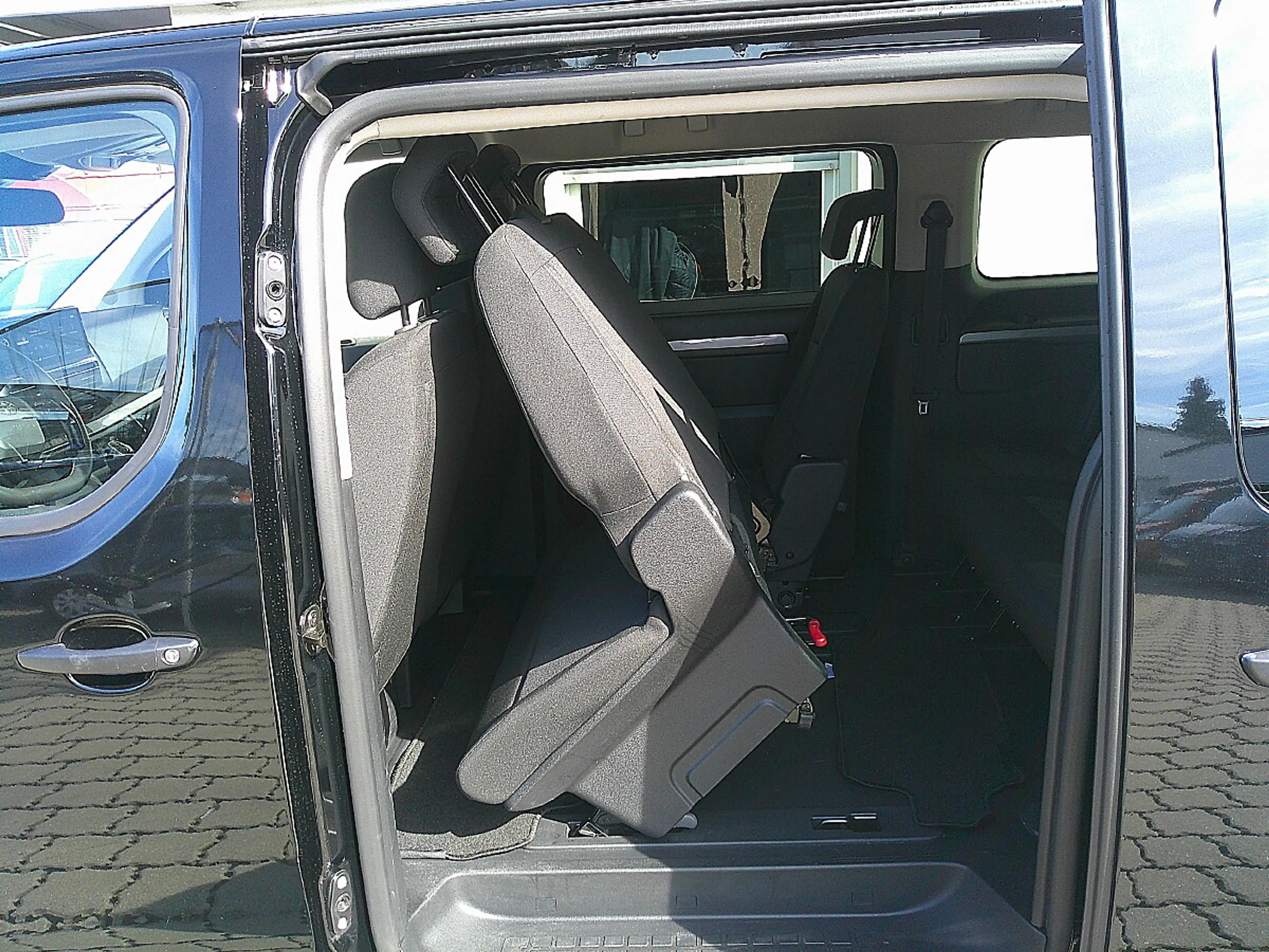 Toyota Proace Verso 2,0 D-4D 145 L2 9-Sitz. Shuttle — photo 13