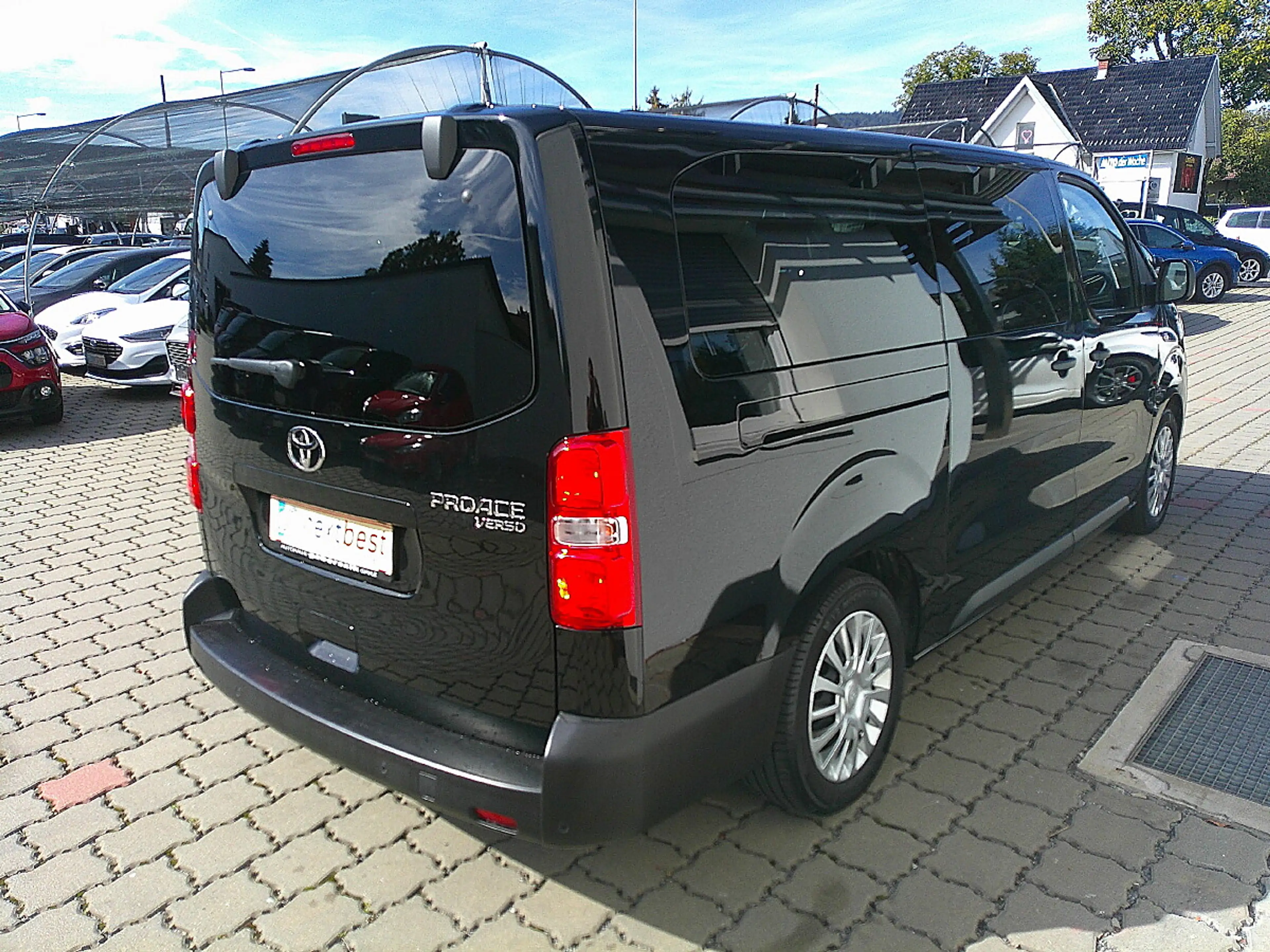 Toyota Proace Verso 2,0 D-4D 145 L2 9-Sitz. Shuttle — photo 3