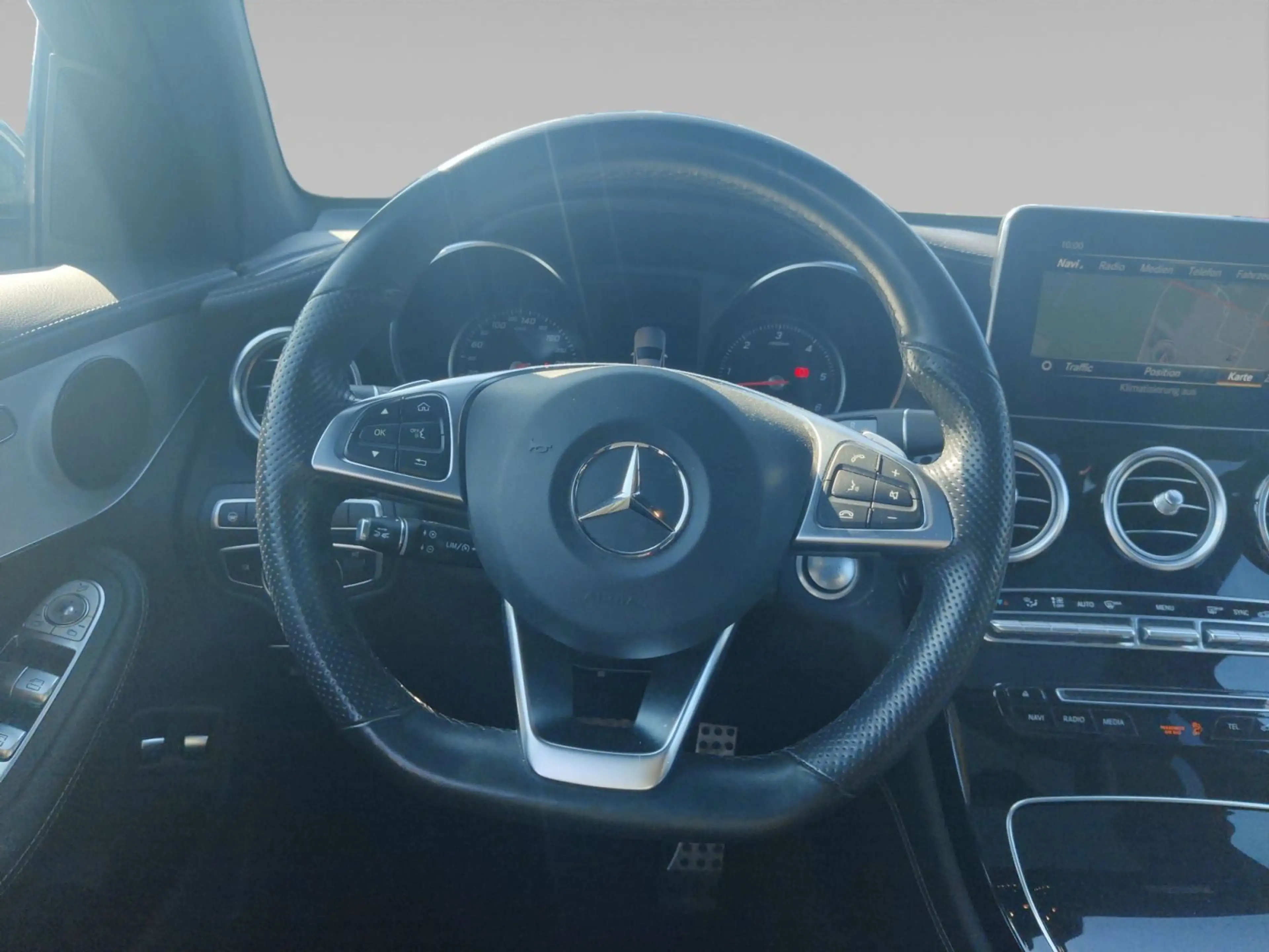 Mercedes-Benz GLC 350 d 4Matic AMG Line ACC AHK ILS Pano COMAN — photo 14