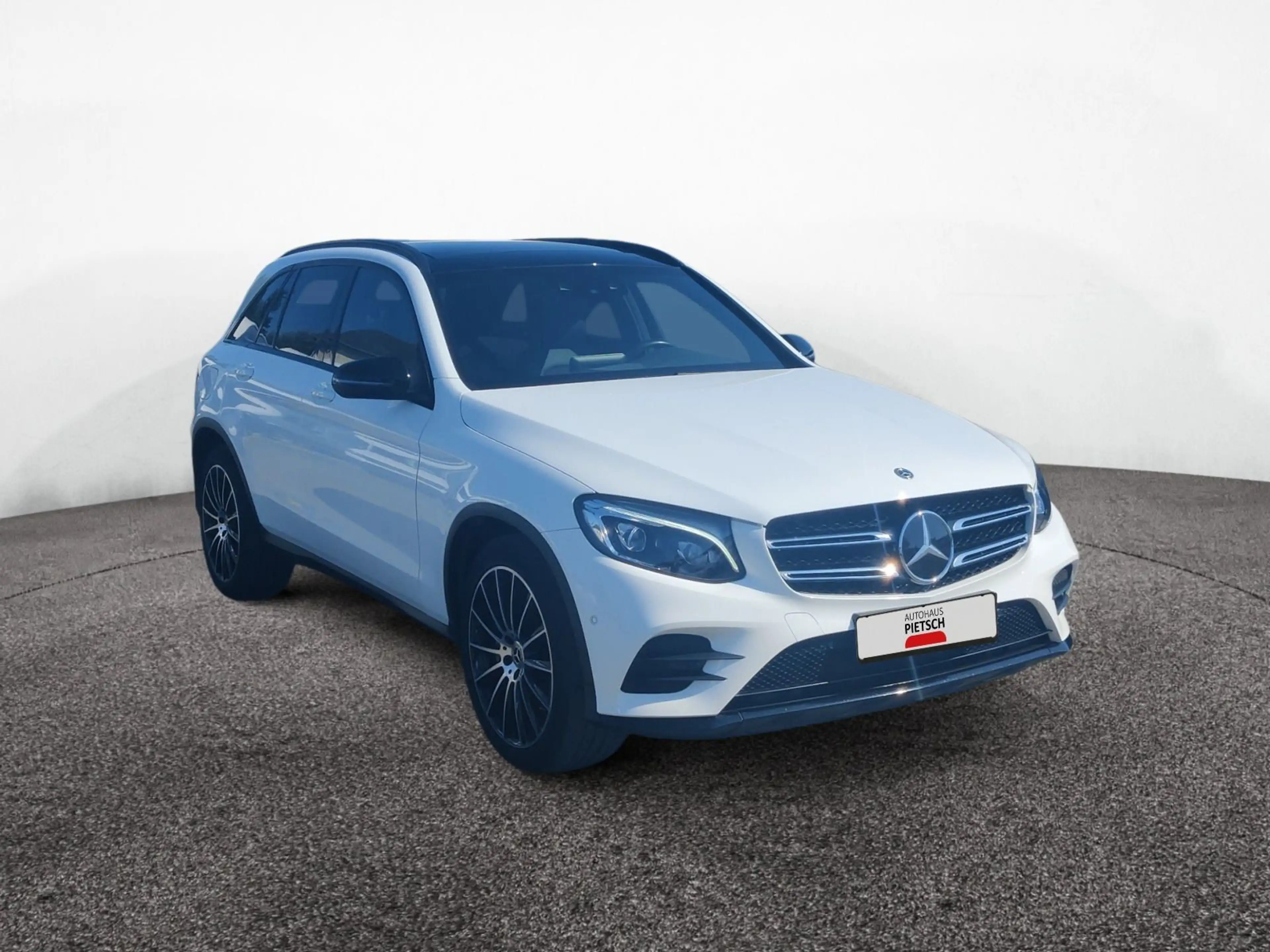Mercedes-Benz GLC 350 d 4Matic AMG Line ACC AHK ILS Pano COMAN — photo 9