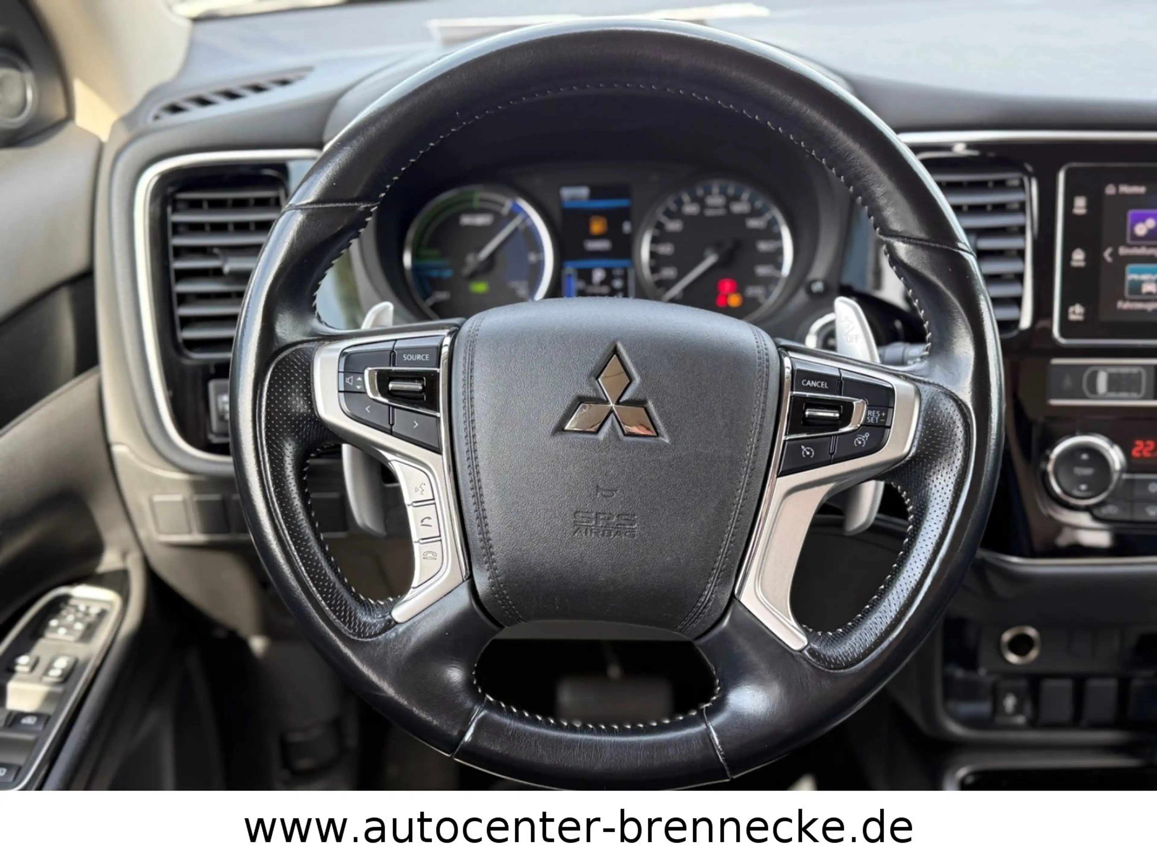 Mitsubishi Outlander PHEV Diamant 4WD — photo 11