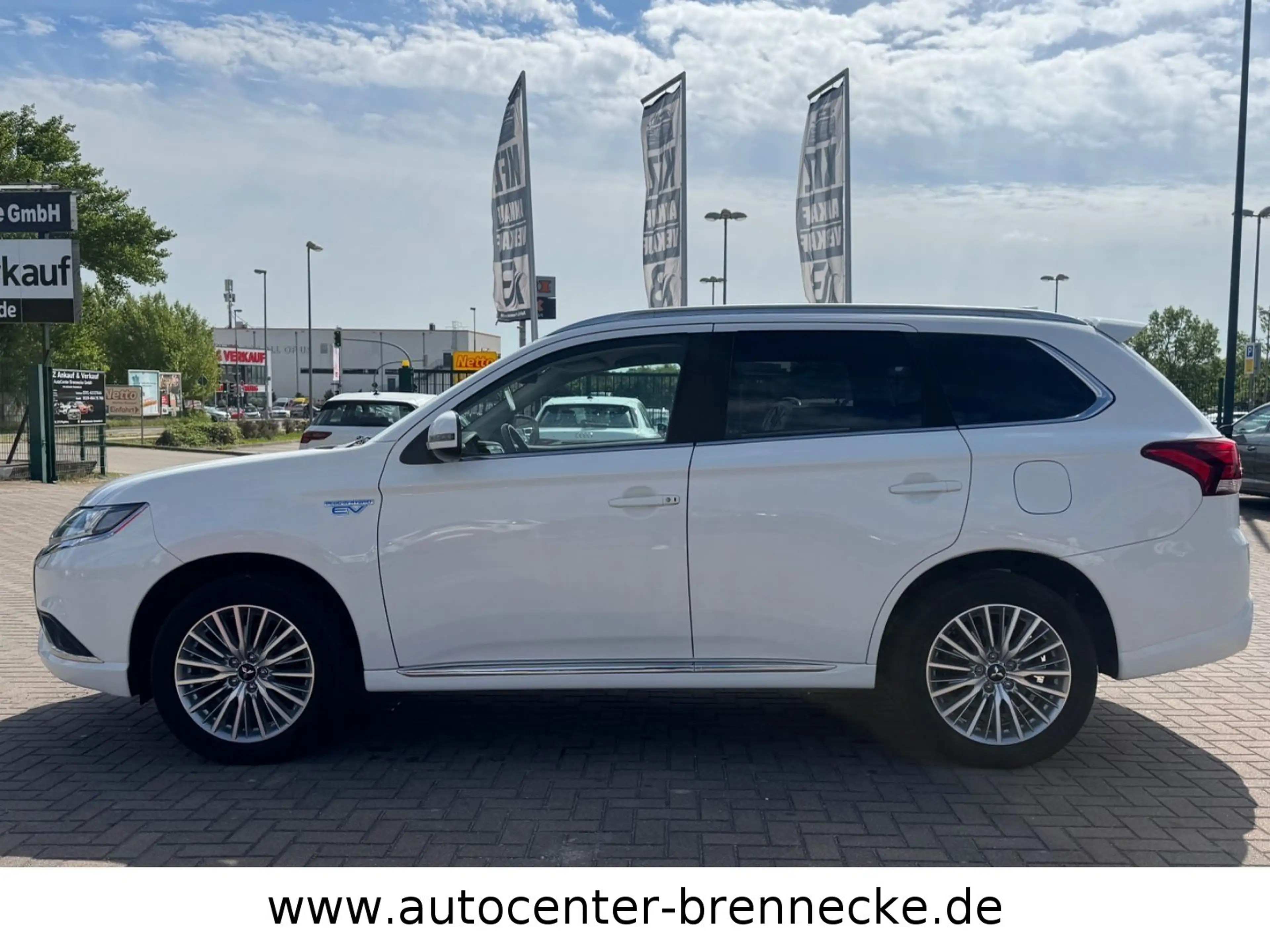 Mitsubishi Outlander PHEV Diamant 4WD — photo 8