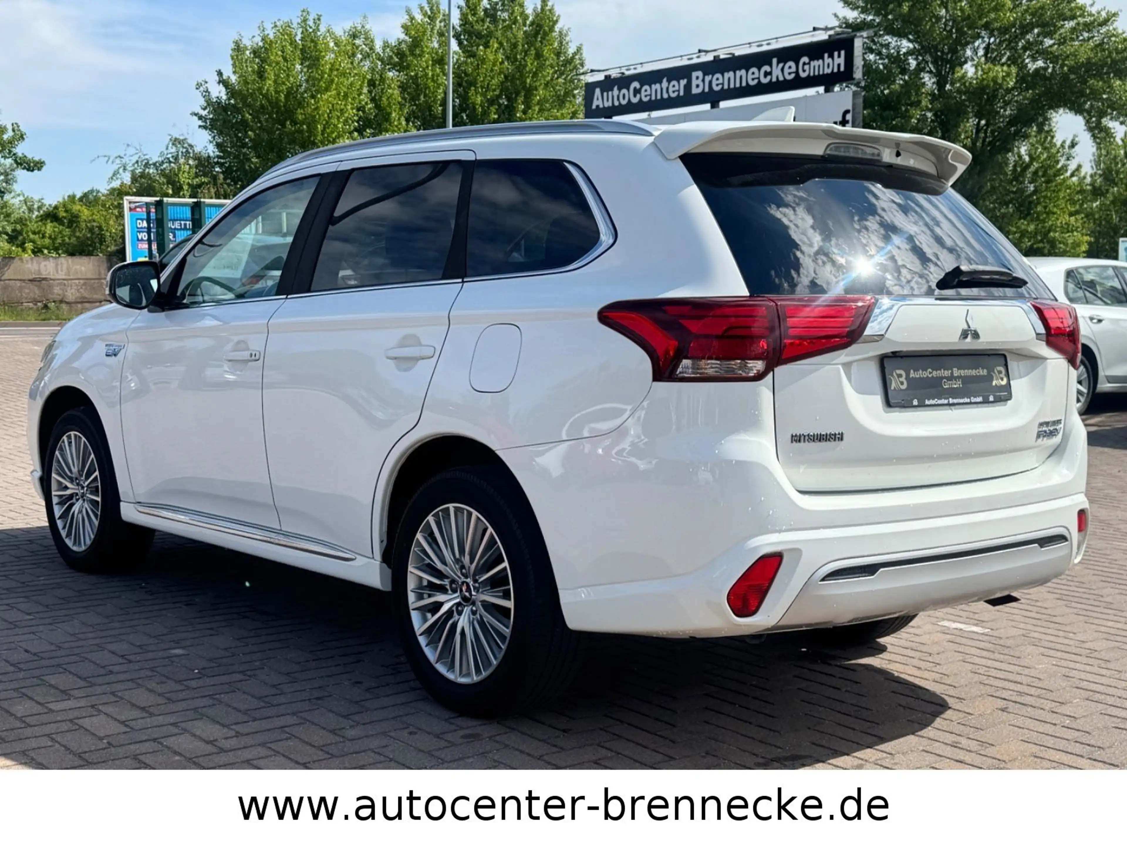 Mitsubishi Outlander PHEV Diamant 4WD — photo 6