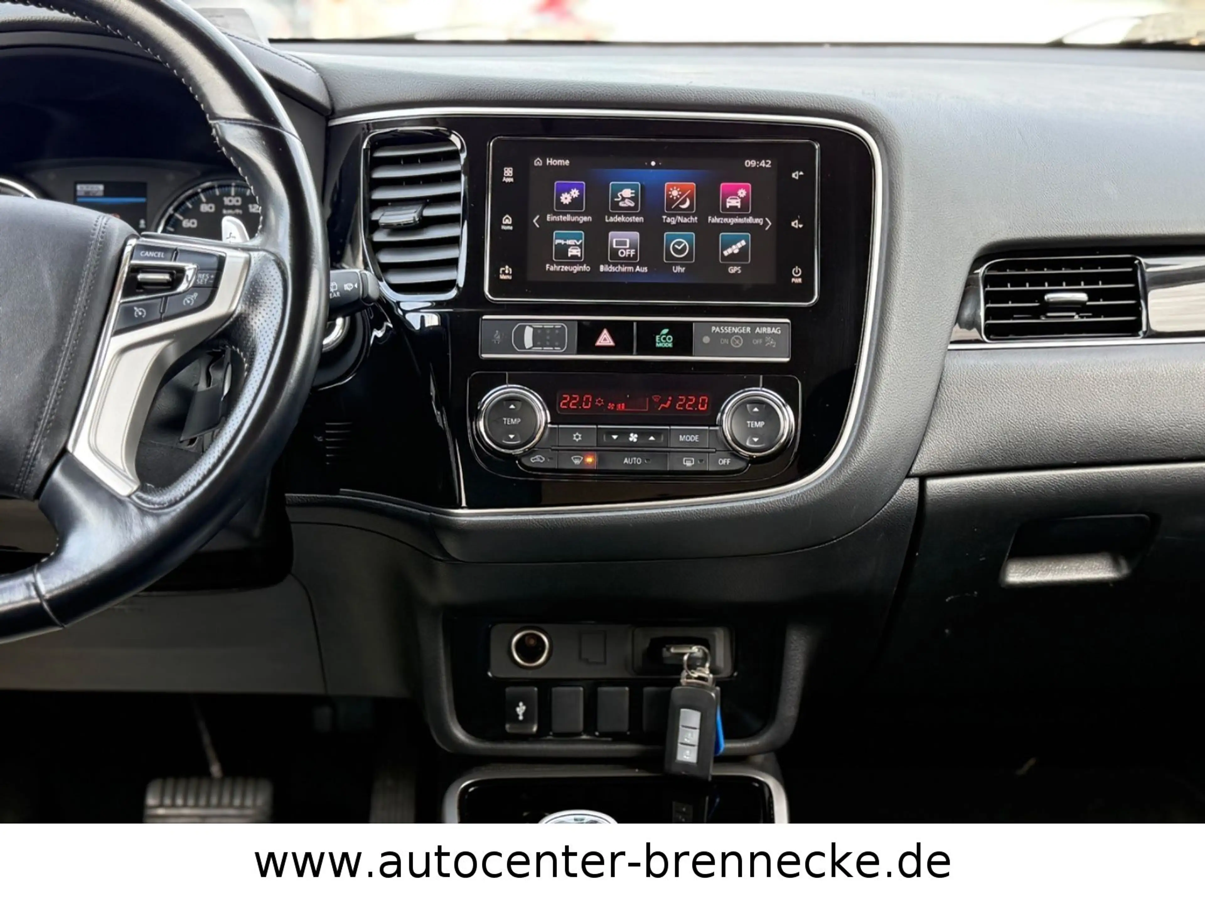 Mitsubishi Outlander PHEV Diamant 4WD — photo 12