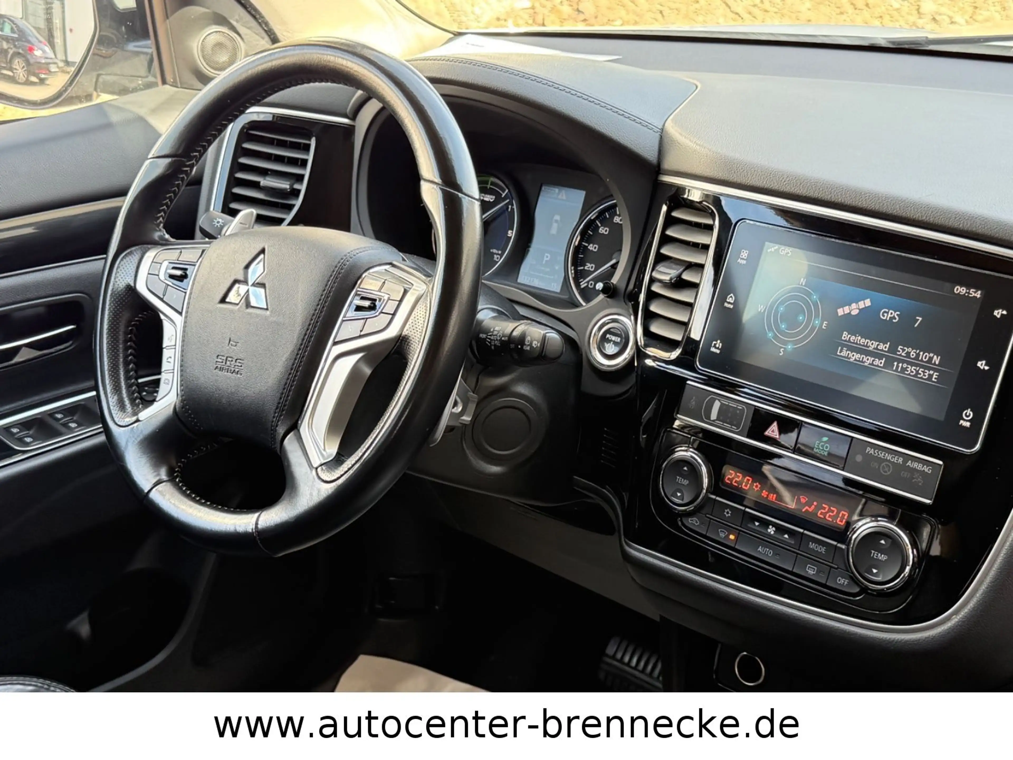 Mitsubishi Outlander PHEV Diamant 4WD — photo 14