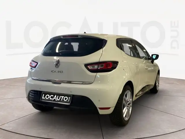 Renault Clio view 4