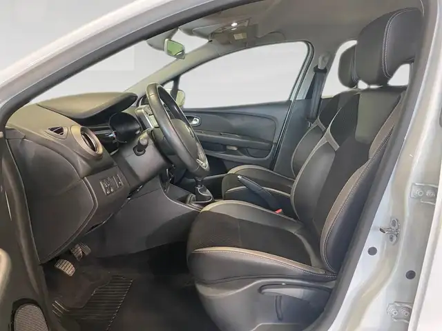 Renault Clio view 7