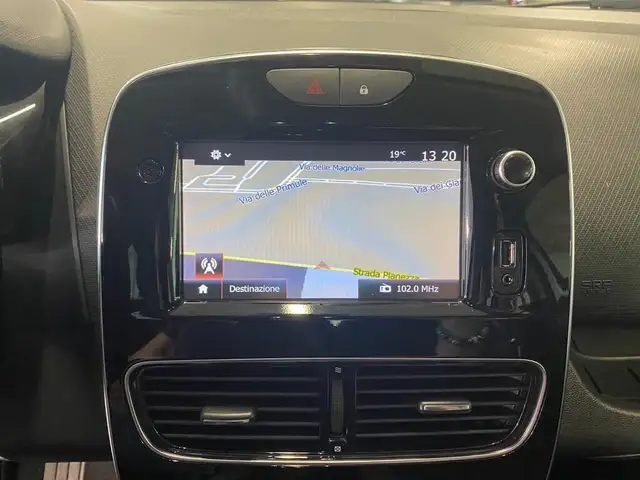 Renault Clio view 10