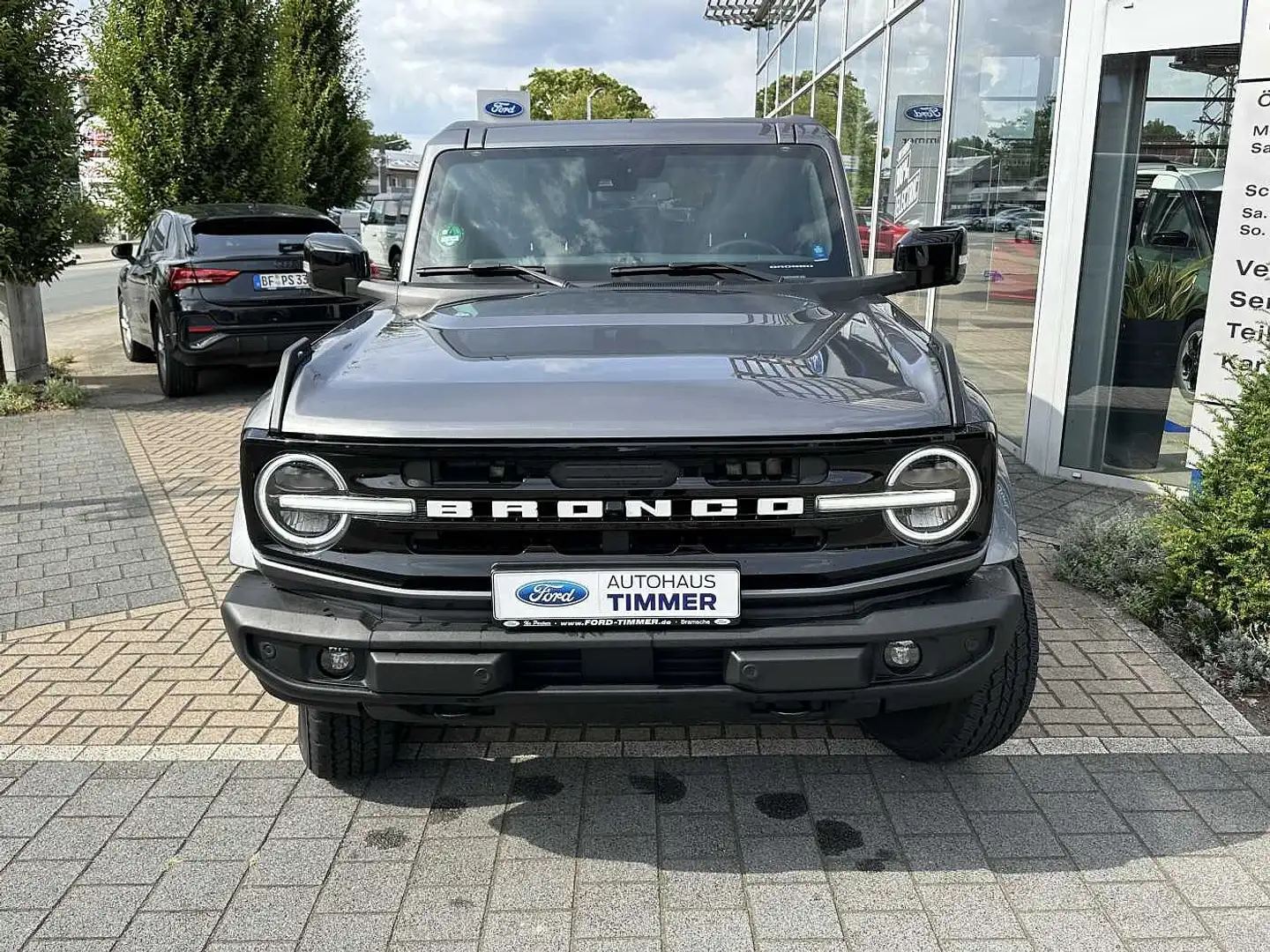 Ford Bronco 2.7 EcoBoost V6 Outer Banks Grau - 2