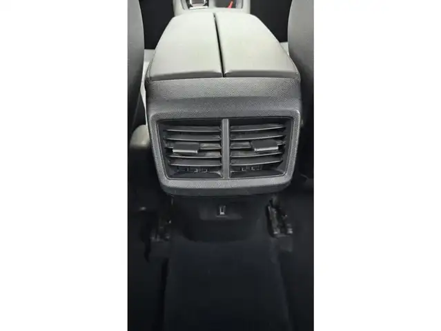 Citroen C5 Aircross view 12