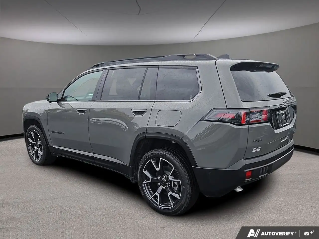Jeep Cherokee photo Jeep Cherokee