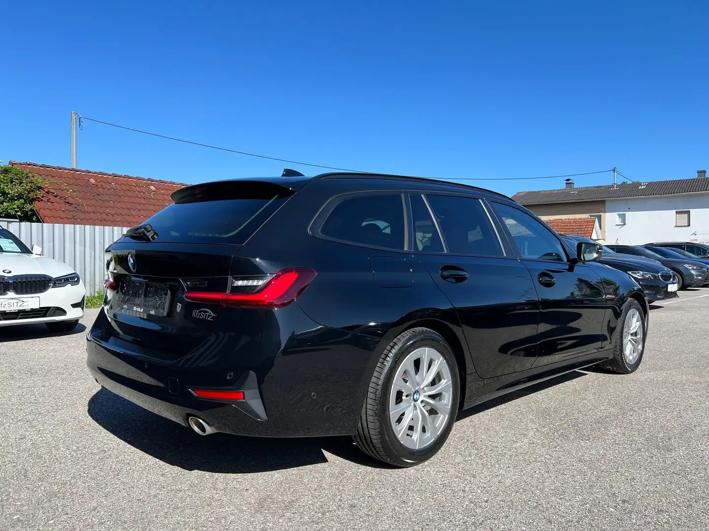 BMW 318 d Touring Aut.| Sportsitze*ACC Schwarz - 2