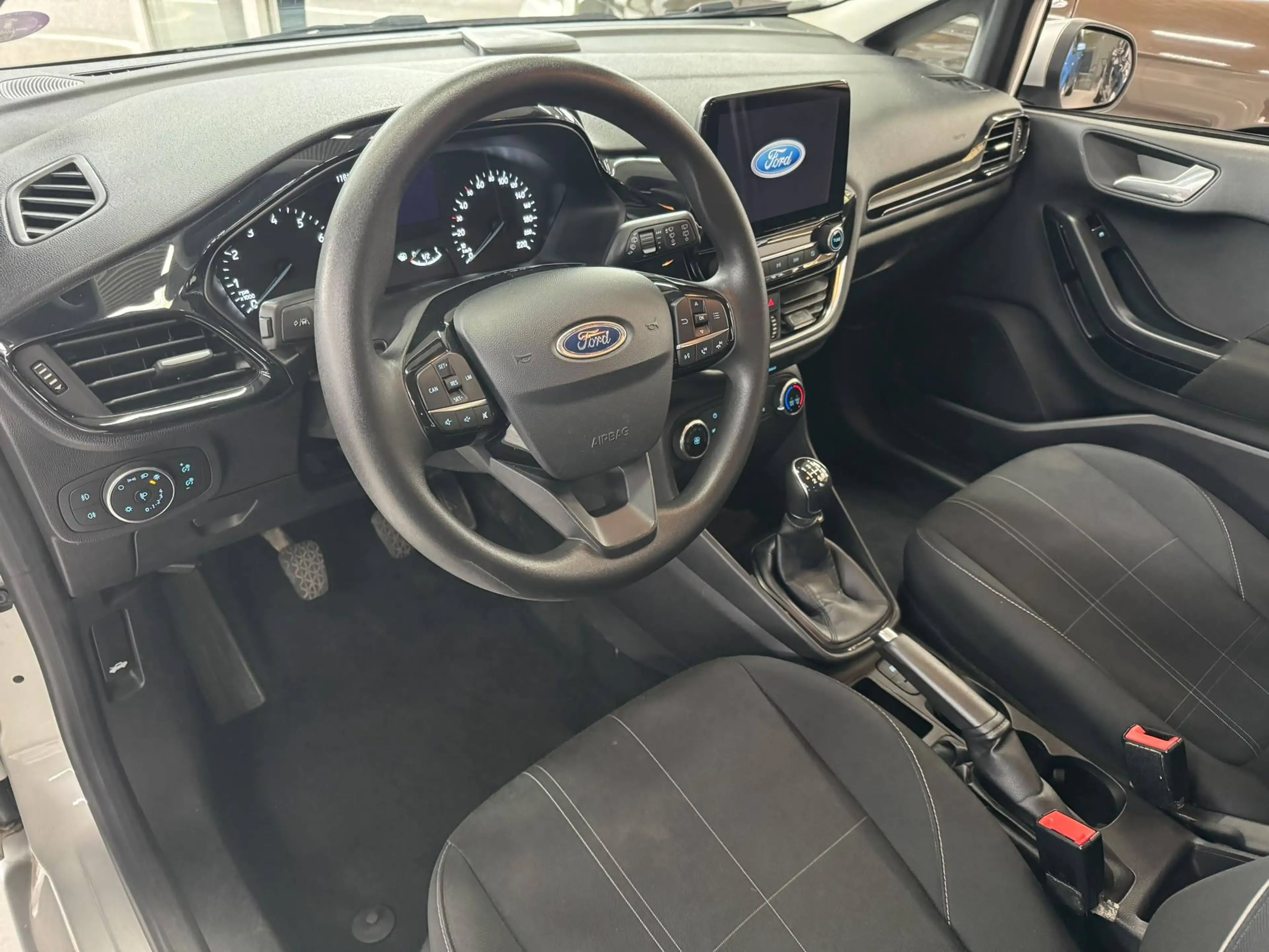Ford Fiesta 🟩1.1 ESSENCE 71CV - AIRCO - CRUISE - NAVIGATION - EURO 6DT — photo 6