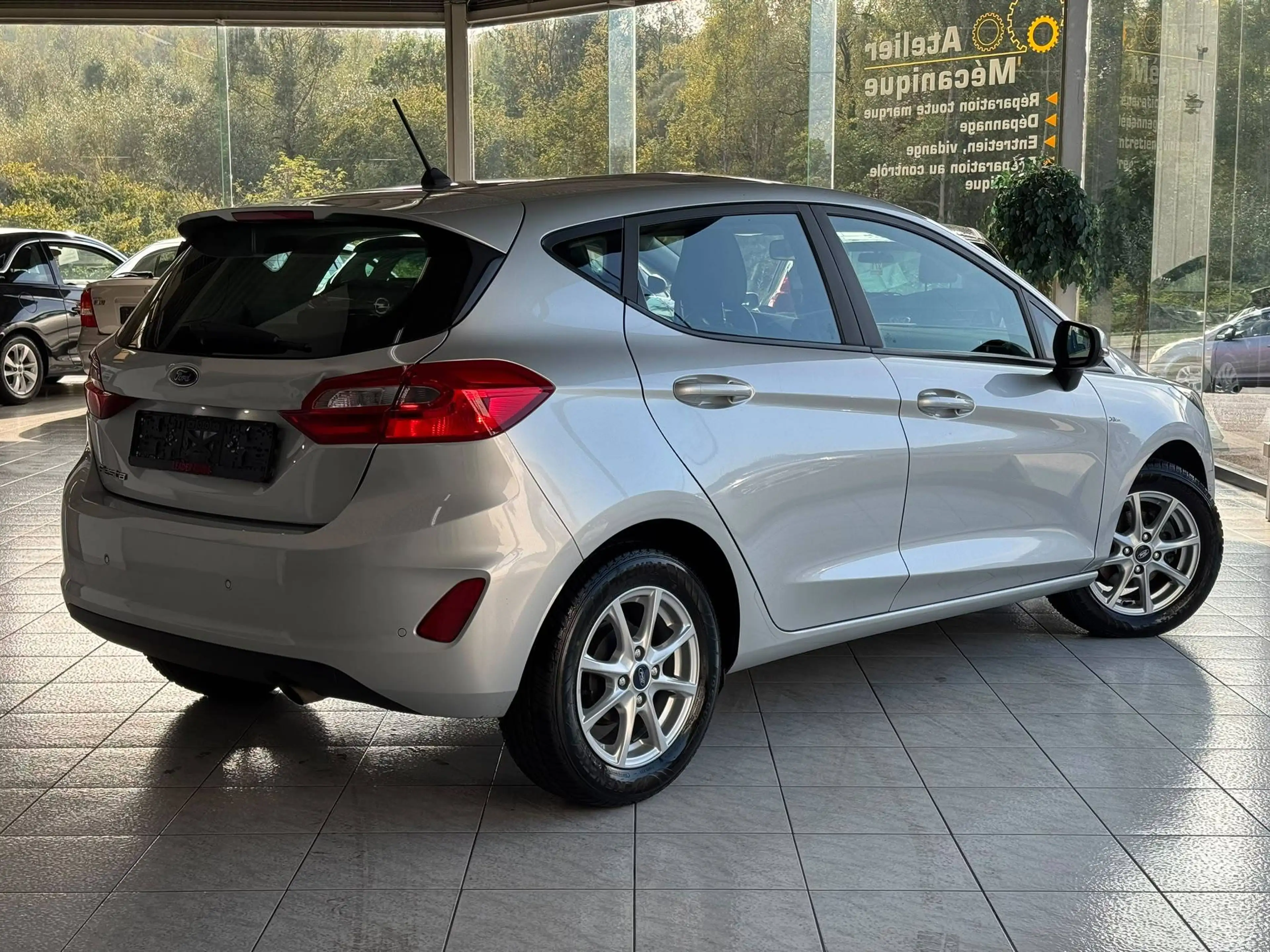 Ford Fiesta 🟩1.1 ESSENCE 71CV - AIRCO - CRUISE - NAVIGATION - EURO 6DT — photo 2