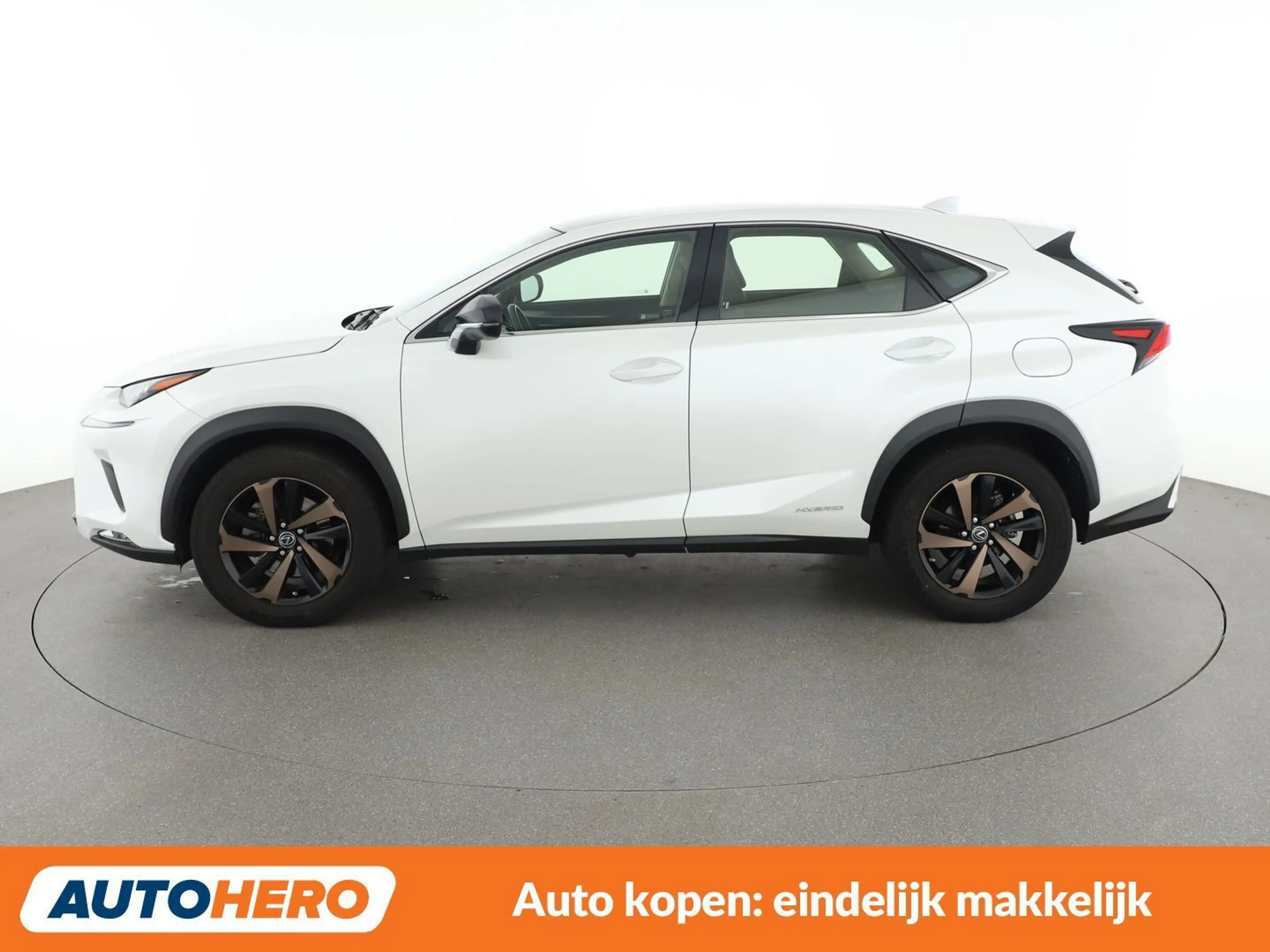Lexus NX 300h NX 300h E-Four Sport Line — photo 3