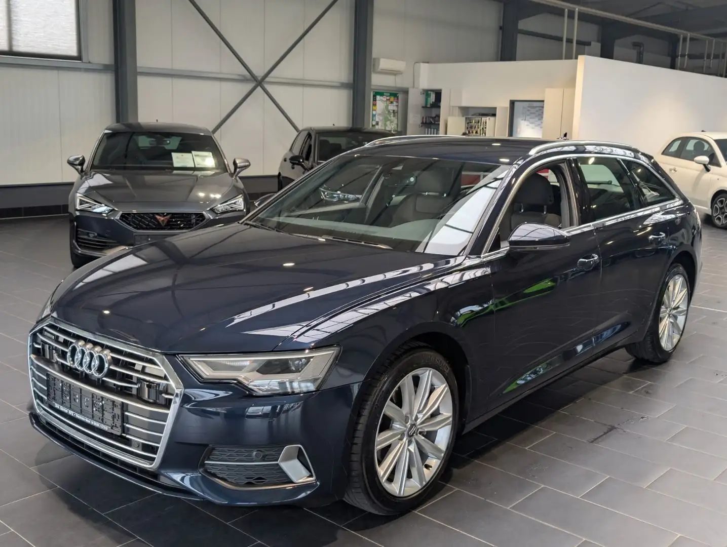 Audi A6 Avant 40 TDI quattro S tronic sport Blauw - 1