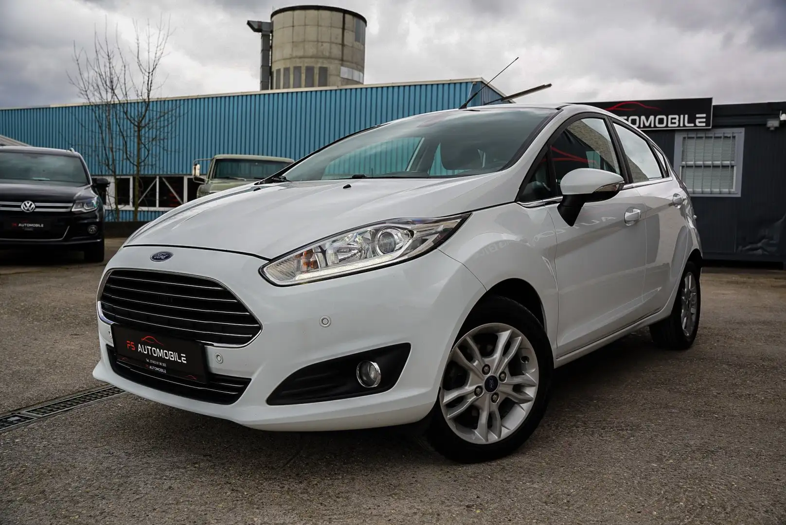 Ford Fiesta Fiesta 1.0 Titanium*SHZ*PDC*NAVI*KLIMAA.* White - 1