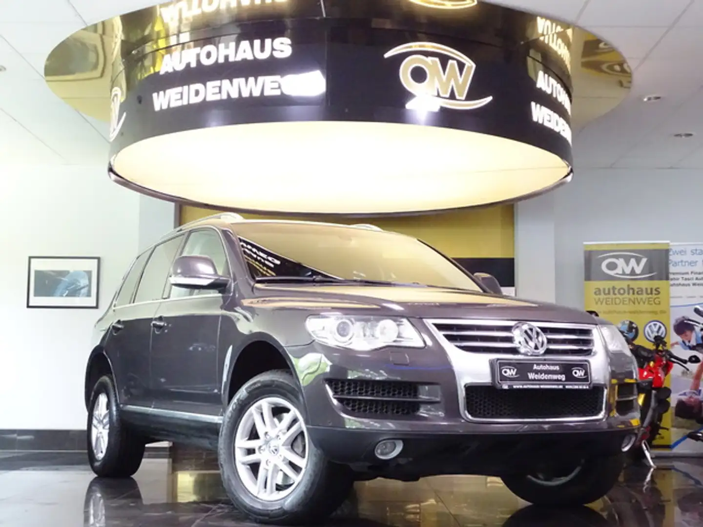 Volkswagen Touareg 3.0 V6 TDI Leder Navi Xenon PDC AHK Gris - 2