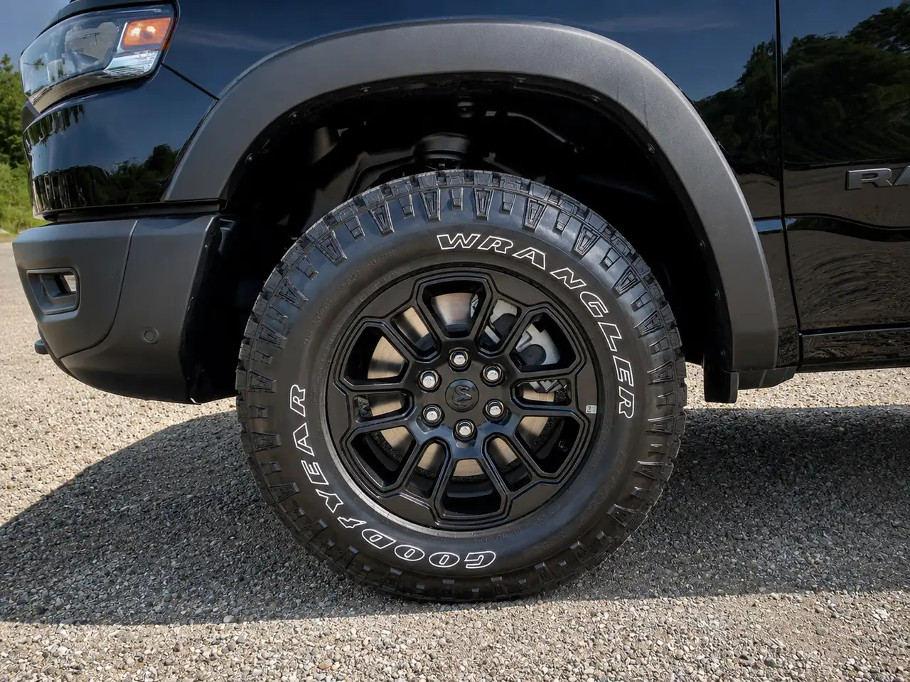 RAM 1500 снимка RAM 1500