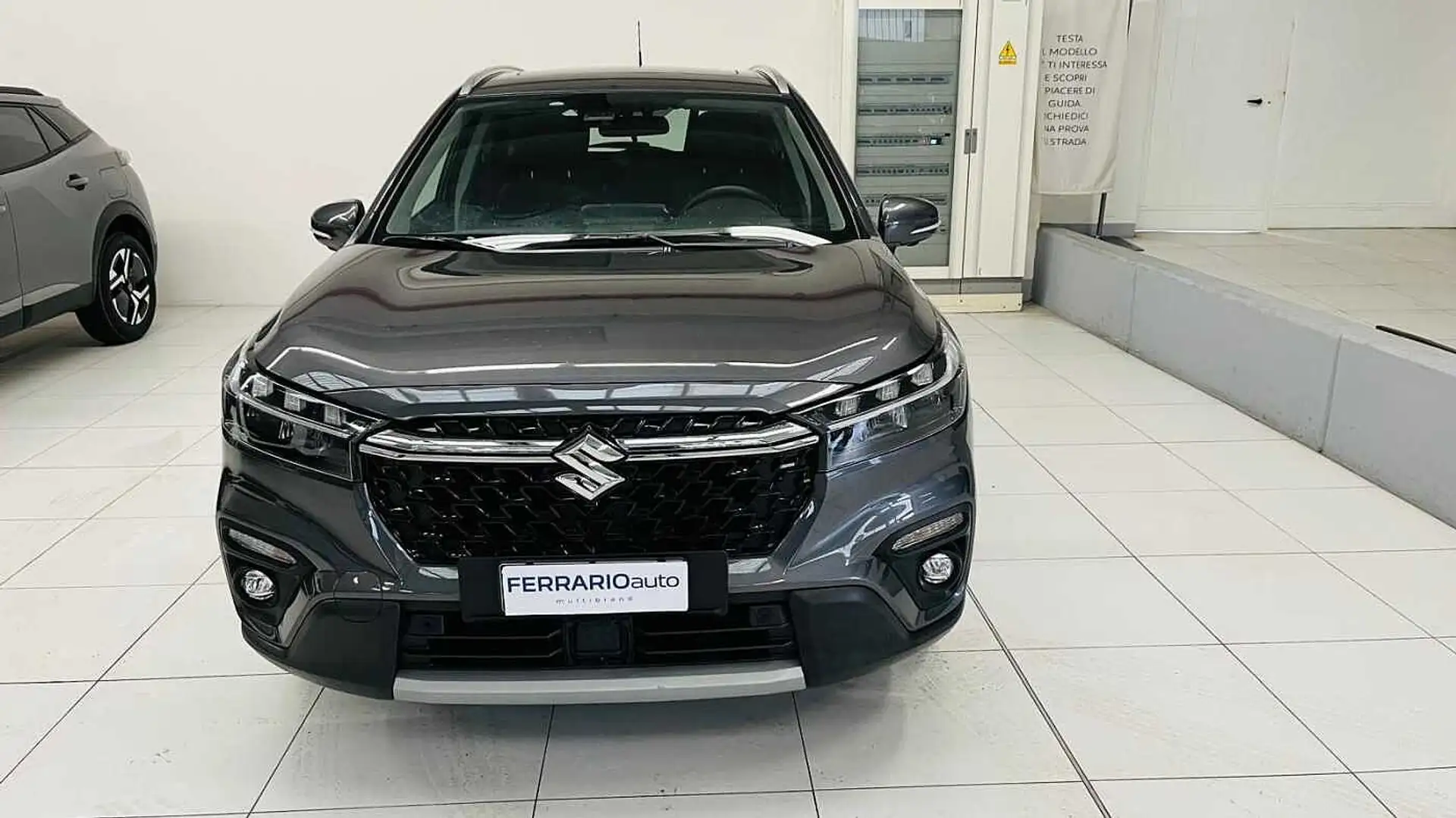 Suzuki S-Cross 2ª serie 1.5 140V Hybrid 4WD AllGrip A/T Starview Grau - 2