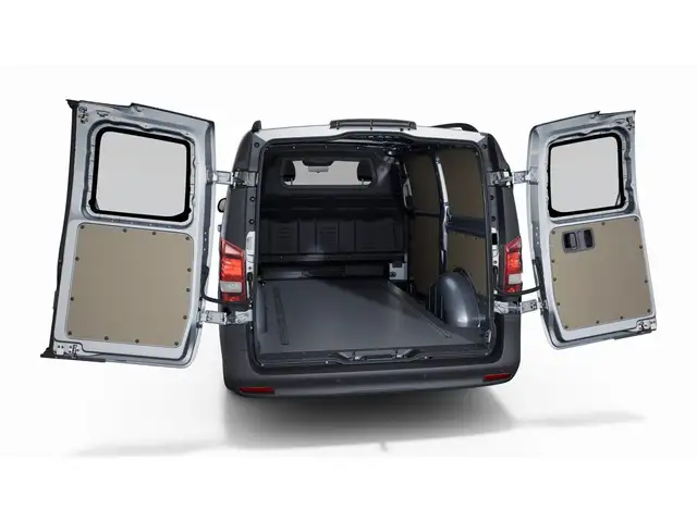 Mercedes-Benz Vito view 8