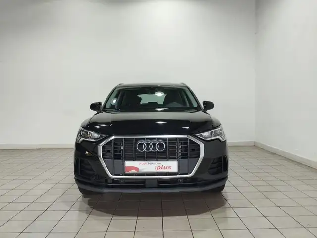 Audi Q3 view 2