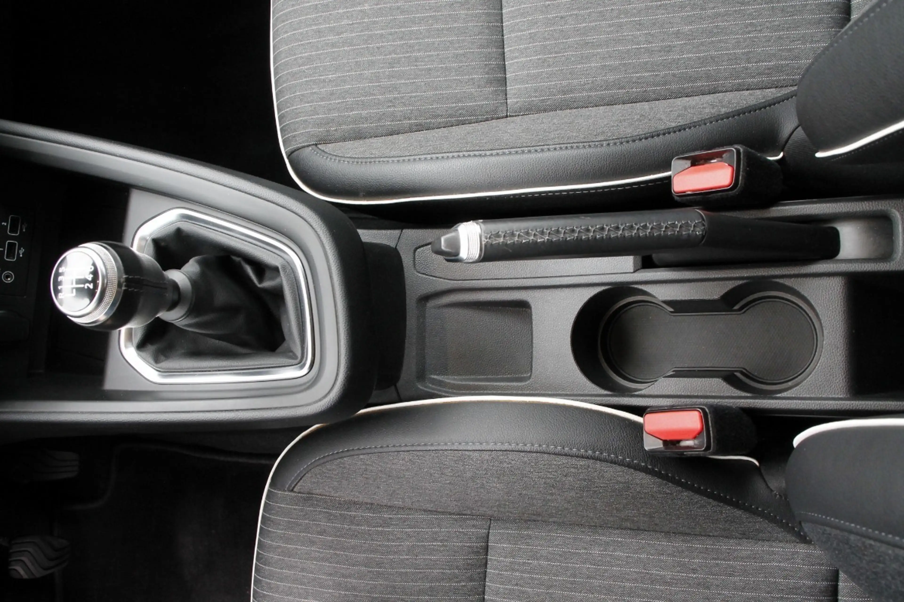 Renault Clio INTENS TCe 90 — photo 13