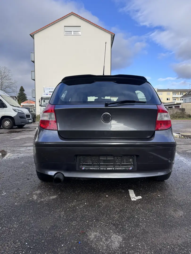 BMW 118 118i Grau - 2