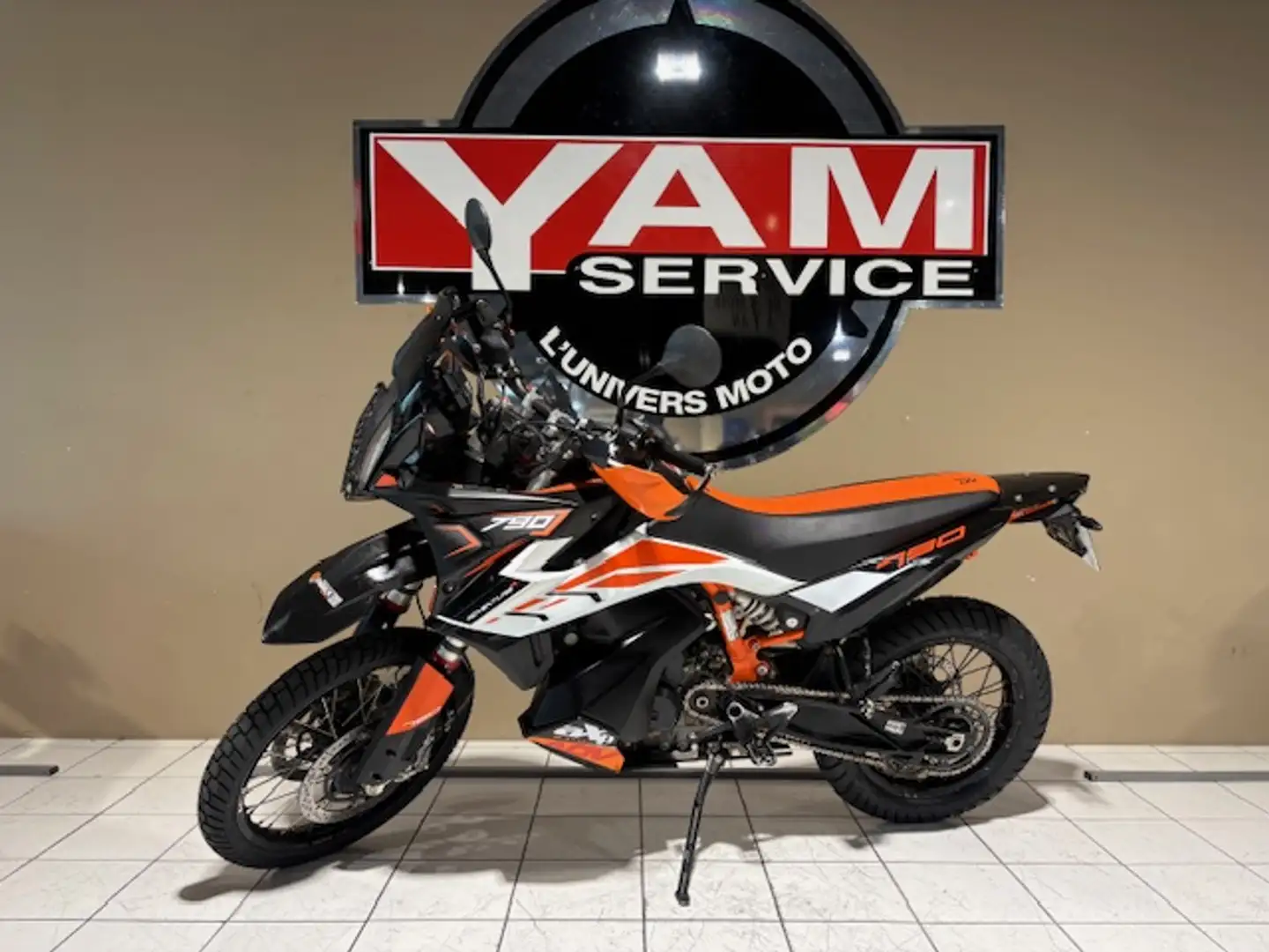 KTM 790 Adventure Orange - 2