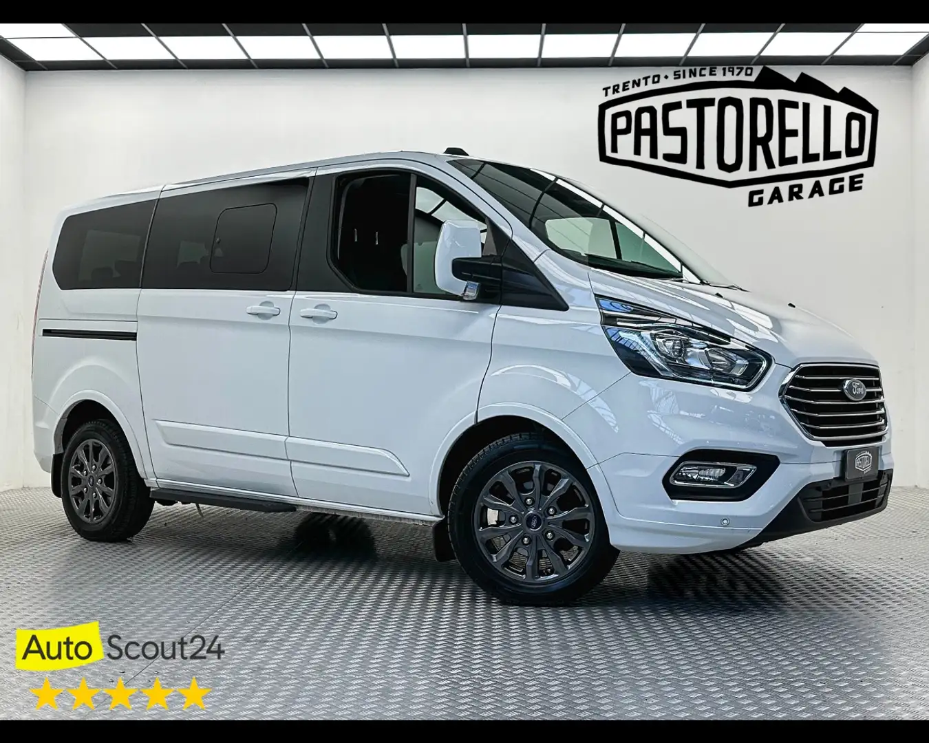 Ford Tourneo Custom 320 2.0 EcoBlue 130CV MHEV PC Titanium Bianco - 1