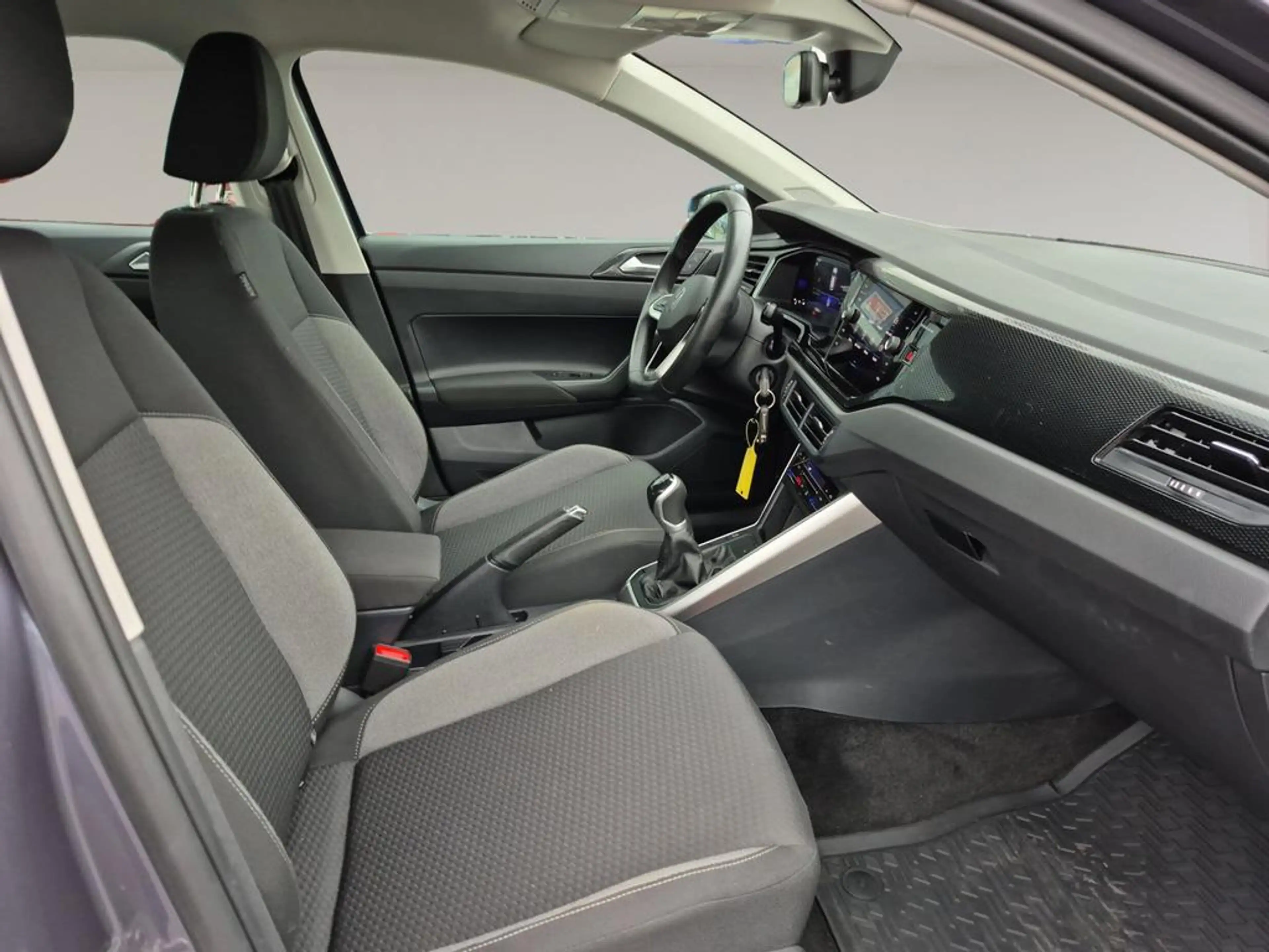 Volkswagen Polo Polo Life Business1.0 TSI OPF 70 kW (95 ch) 5 vitesses manuel — photo 9