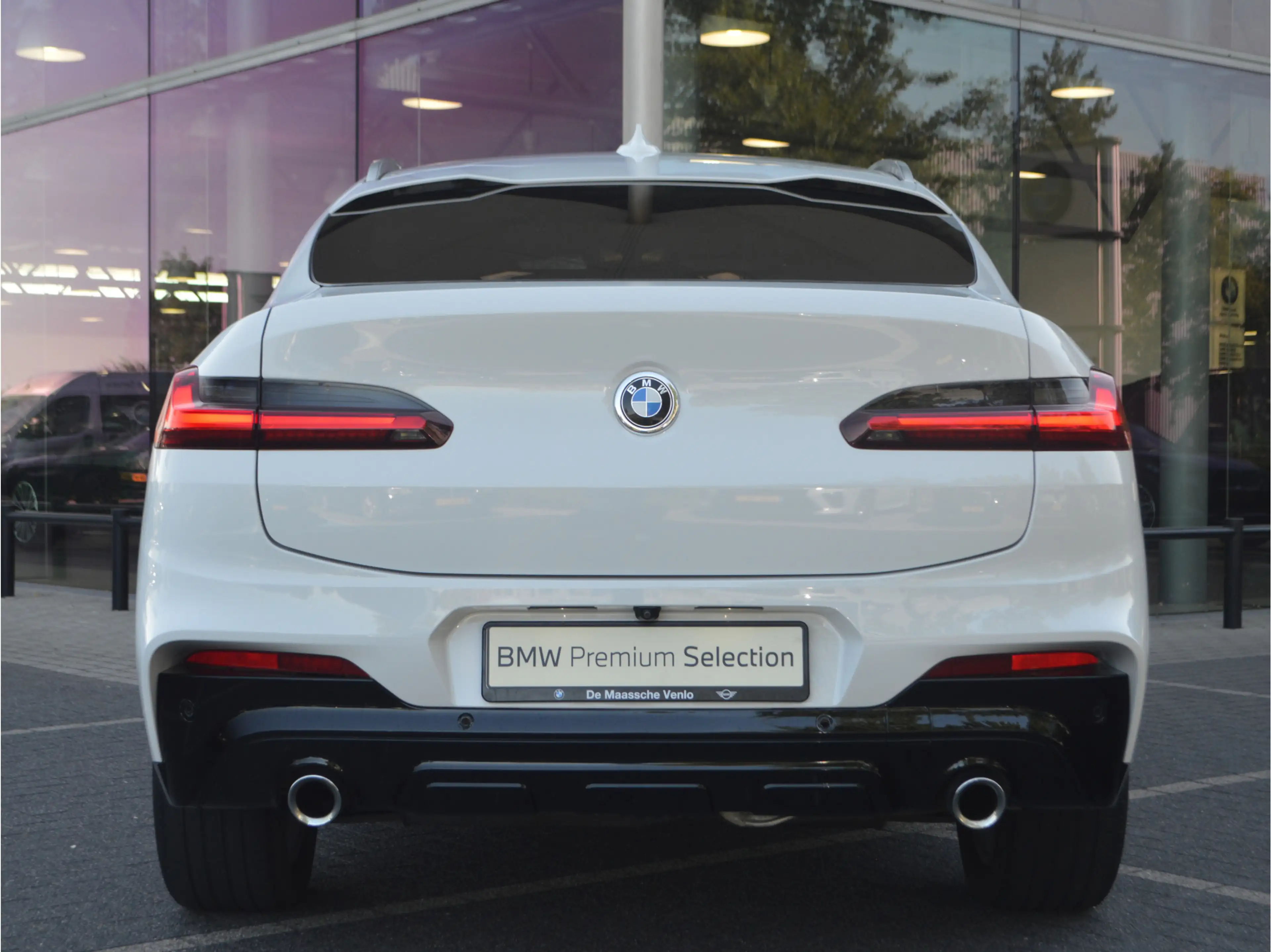 BMW X4 xDrive20i Automaat / Panoramadak / Trekhaak / Spor — photo 6