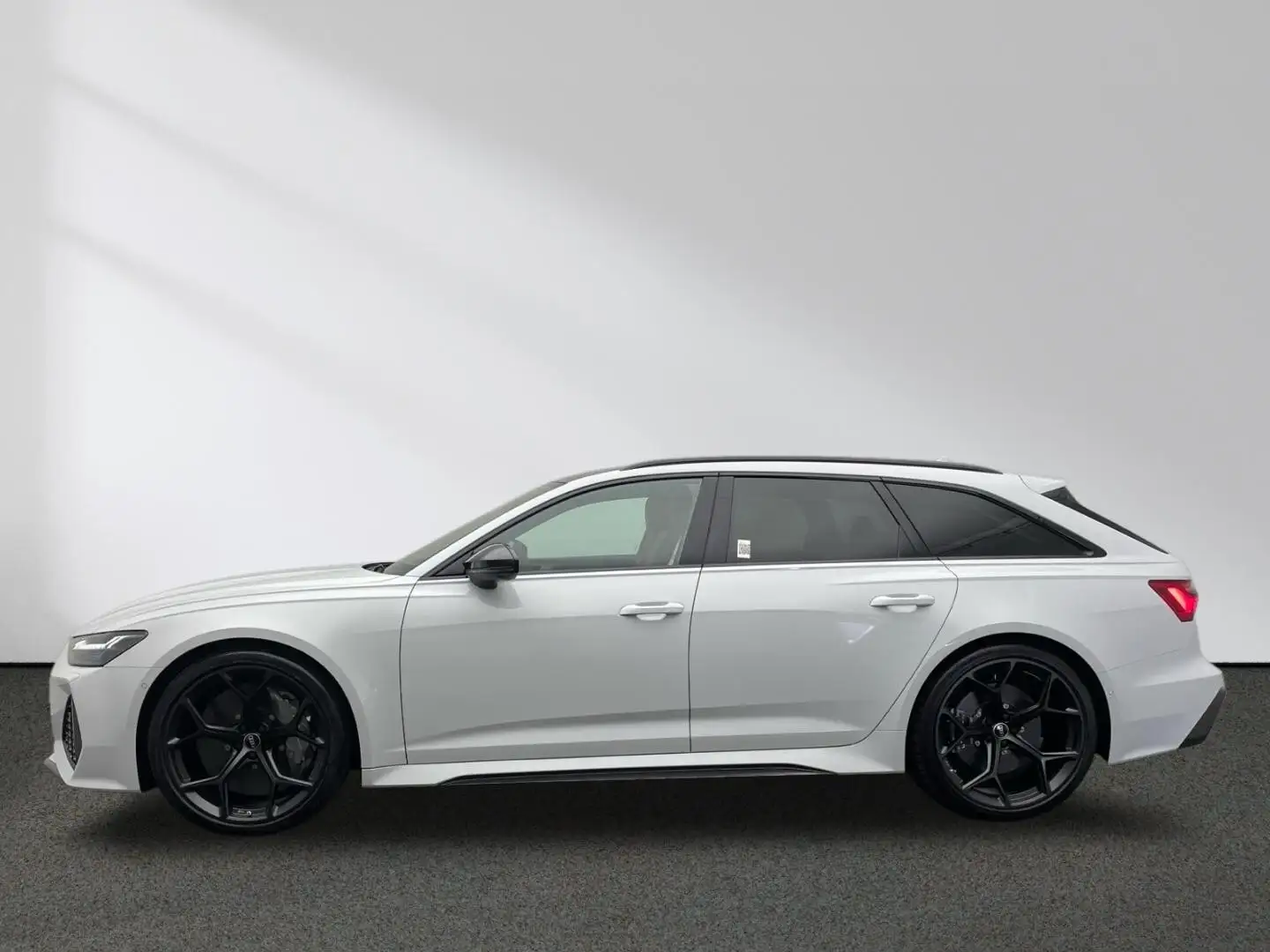 Audi RS6 Avant performance RS Dynamik-Paket plus Navi Weiß - 2