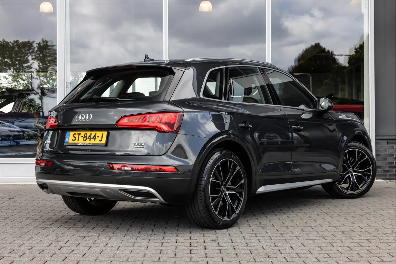 Audi Q5 2.0 TFSI quattro Sport Pro Line | E-Trekhaak | Led Grau - 2