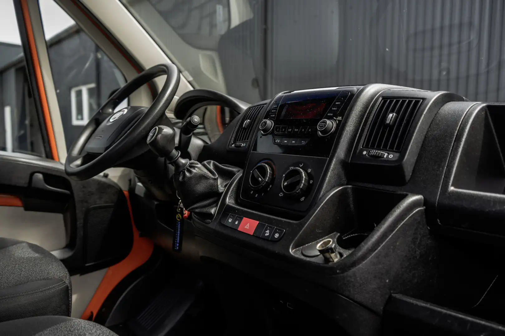 Fiat Ducato 2.3 Open laadbak met oprijplaat | 131PK | Euro 6 Orange - 2