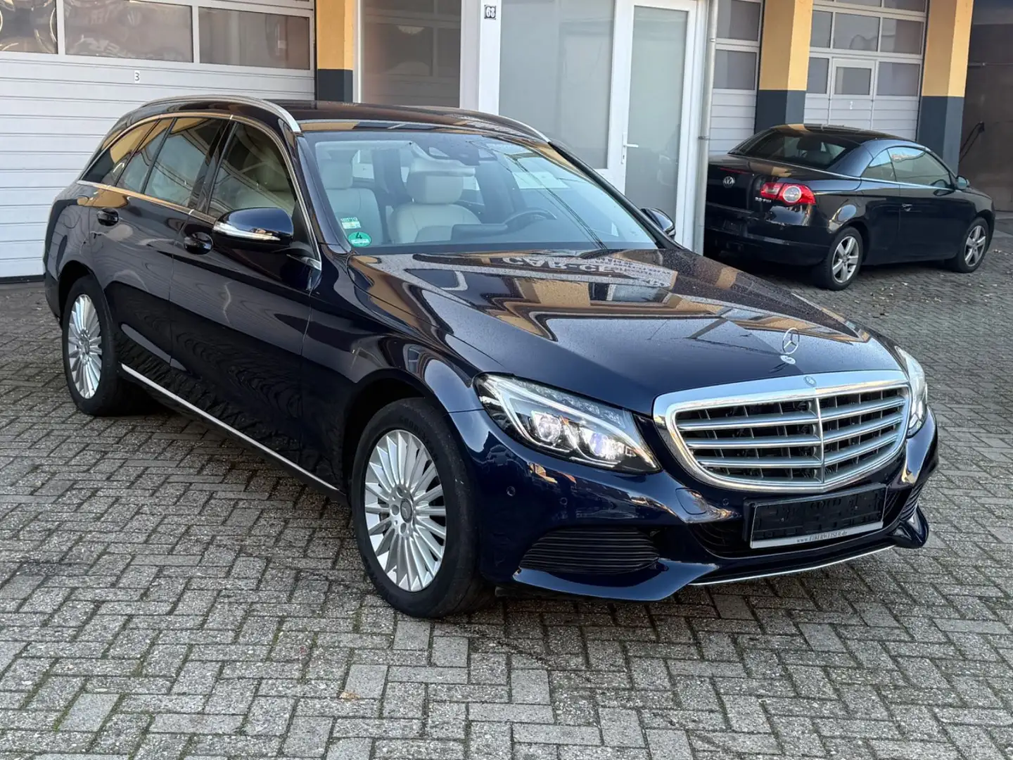 Mercedes-Benz C 250 d 4Matic Exclusive*XENON*NAVI*MFL*SHZ*** Blau - 1