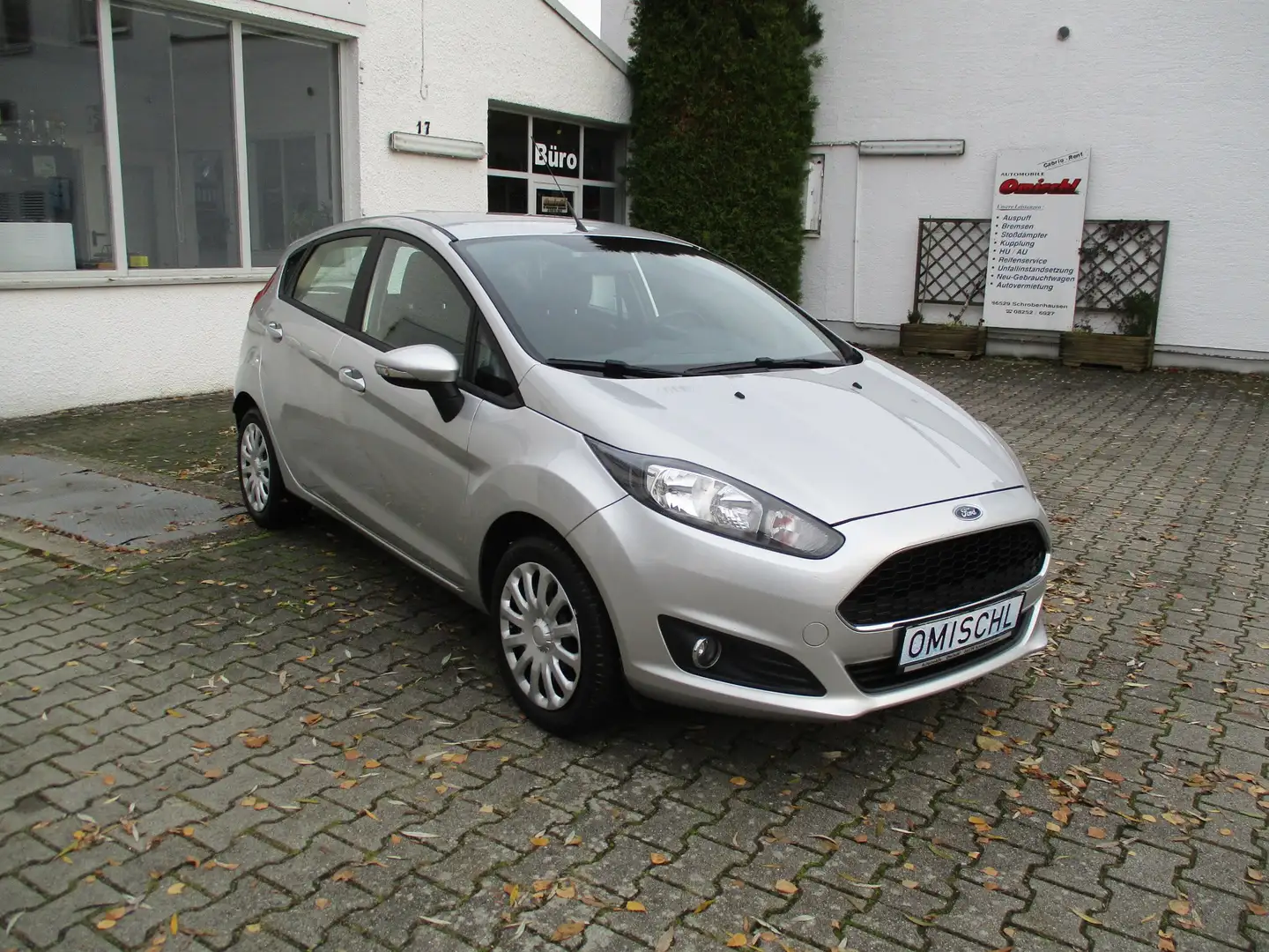 Ford Fiesta Fiesta 1.0 EcoBoost Celebration PDC SHZ Silber - 2