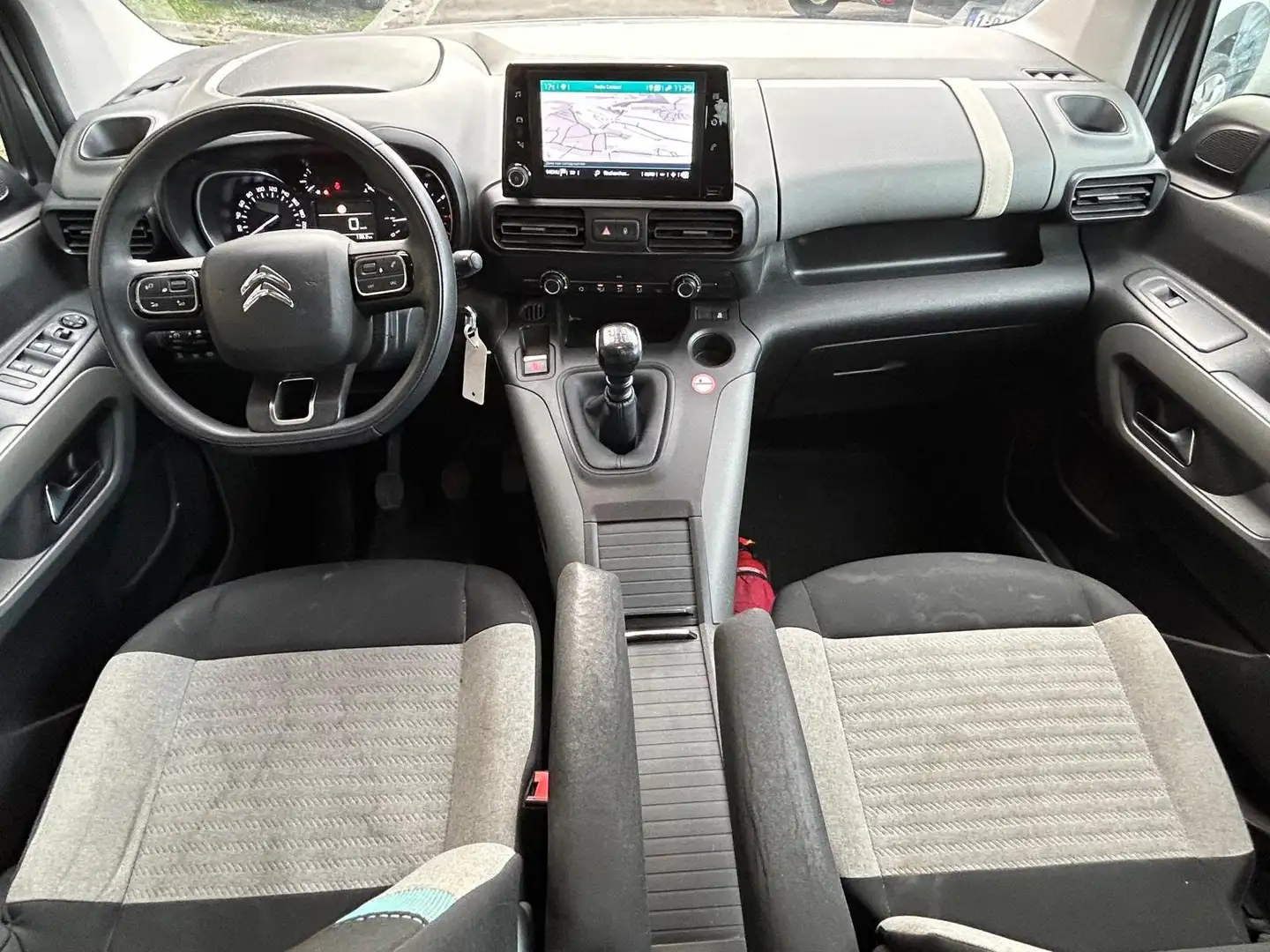 Citroen Berlingo Berlingo 1.5 BlueHDi 131CH NAVIGATION GARANTIE Gris - 2