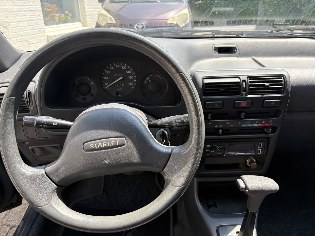 Toyota Starlet Automatic, foto 9