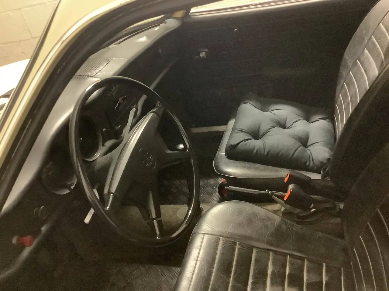 Volkswagen Karmann Ghia T14 Coupè, foto 4
