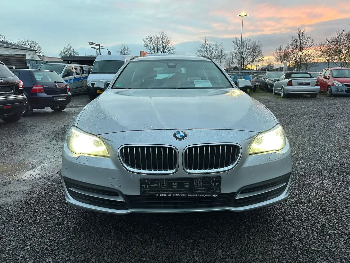 BMW 525 xDrive  Leder  Navi  Xenon Silber - 2