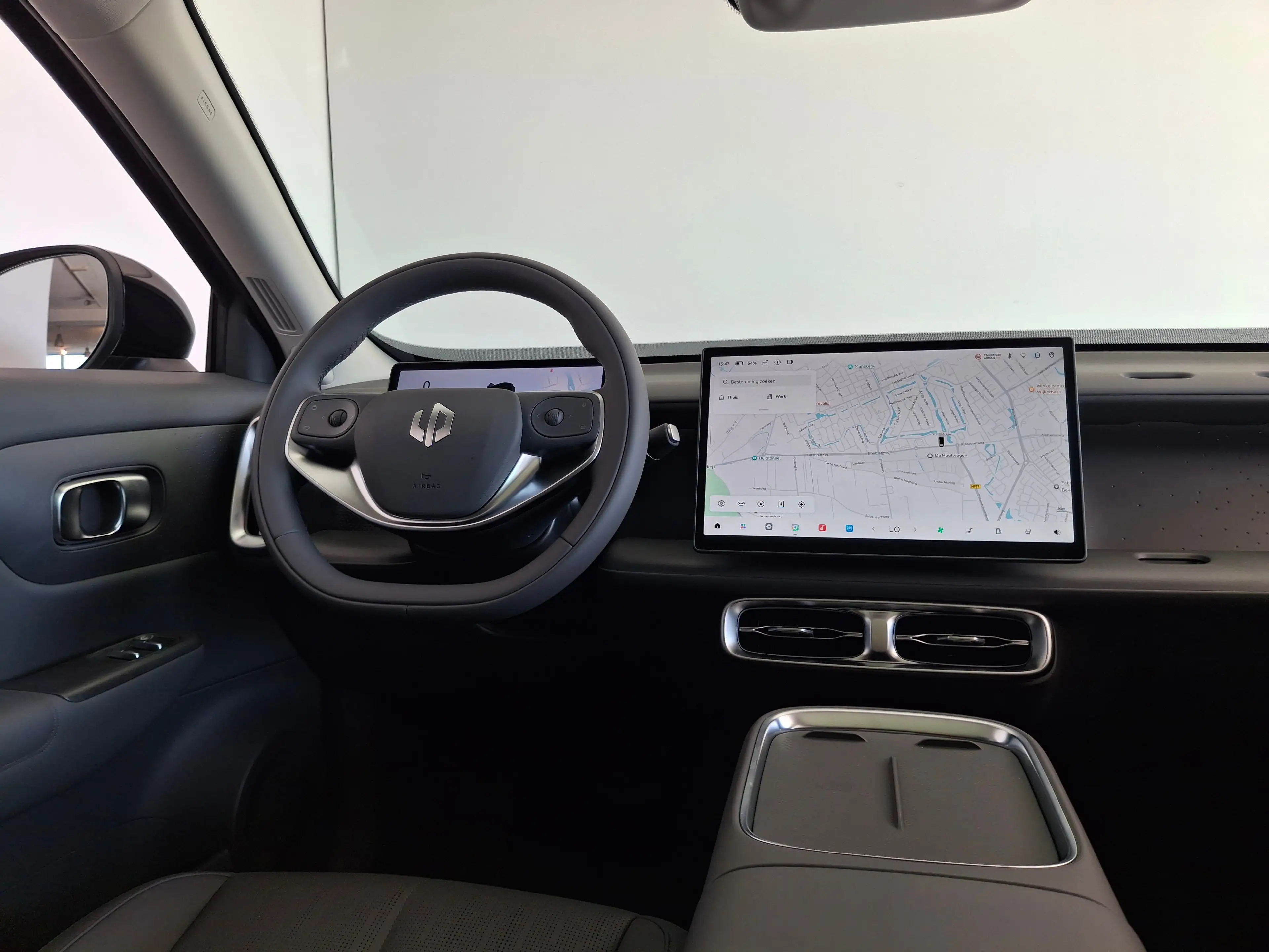 Leapmotor B10 Design Hybrid EV 18.8 kWh LEDER LED NAVI CAMERA WI — photo 15