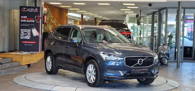 Volvo XC60 view 3
