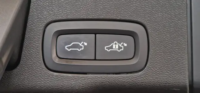 Volvo XC60 view 10