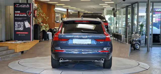 Volvo XC60 view 8