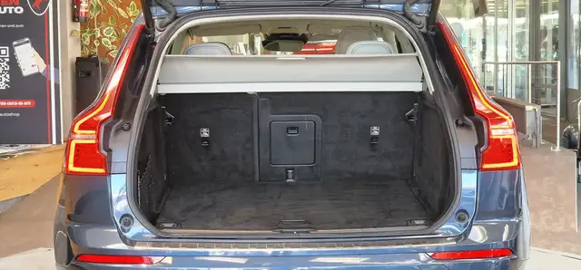 Volvo XC60 view 9