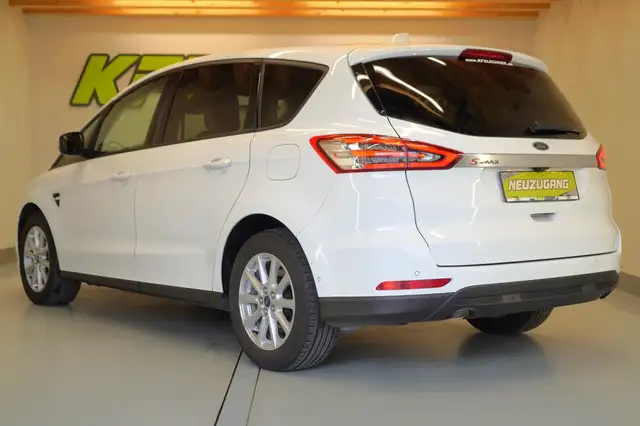 Ford S-Max view 7