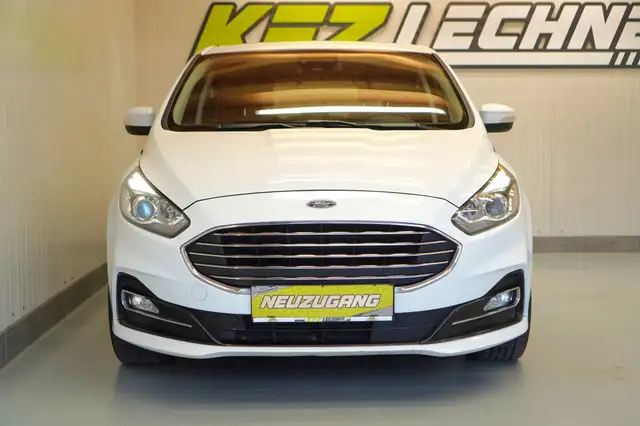 Ford S-Max view 9
